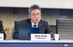 김형준 의장이 지난 5월 11~12일 제3차 UN 버추얼 월드데이 행사에서 발제하고 있다. 사진제공=ETRI